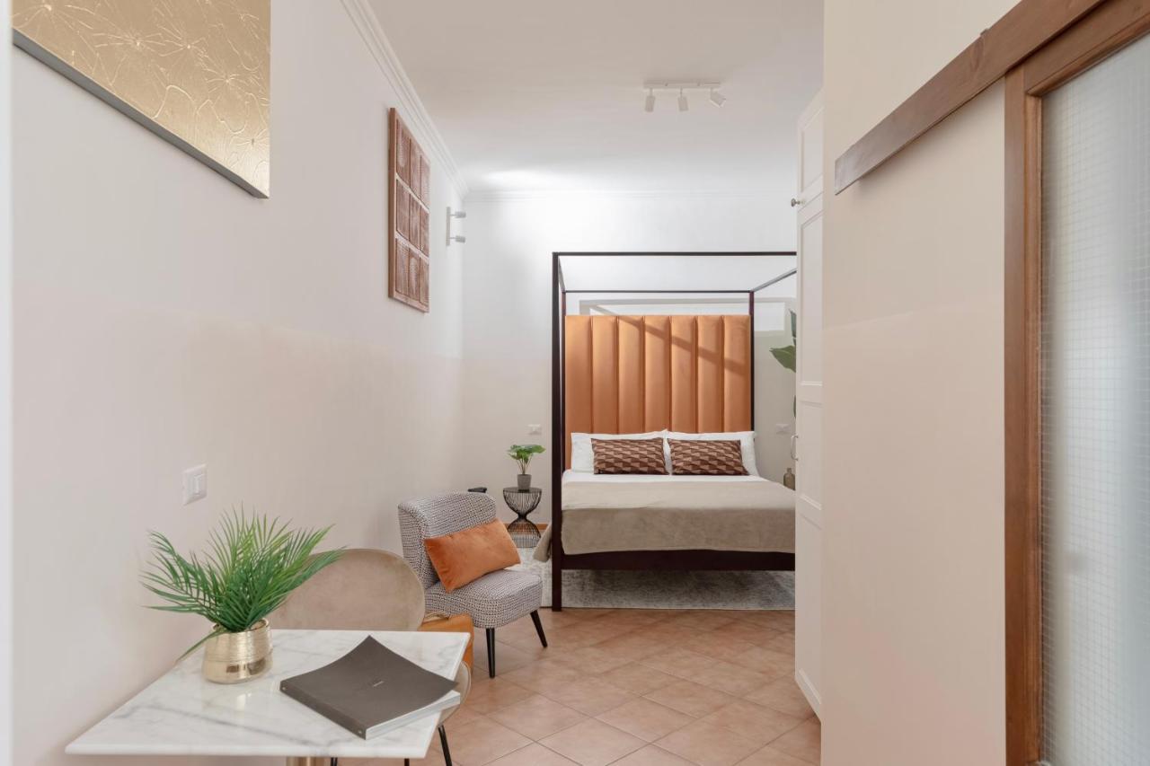 A World Aparts - 21 T. Argentina Apartment Rom